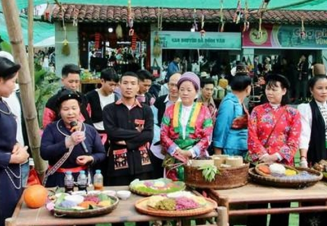 Gia tăng gi&aacute; trị du lịch từ ph&aacute;t huy lợi thế ẩm thực