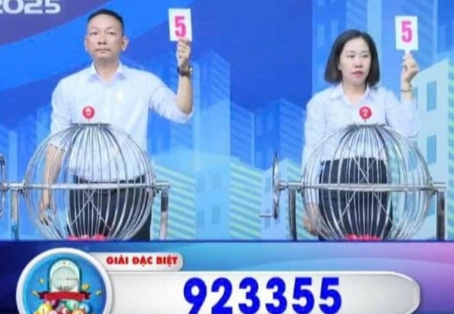 Hy hữu kết quả xổ số giải đặc biệt có 2 số khác nhau