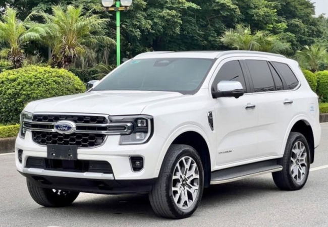  Phân khúc SUV cỡ D tháng 6: Xe Hàn giảm 200 triệu đồng vẫn “kén” khách mua