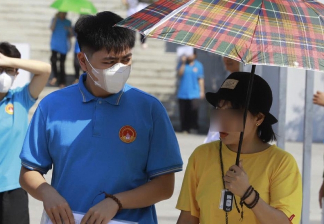 Đề thi lại Trường THPT Chuy&ecirc;n Tuy&ecirc;n Quang: "Duy tr&igrave; chất lượng ph&acirc;n h&oacute;a cao, đảm bảo c&ocirc;ng bằng cho th&iacute; sinh&rdquo;