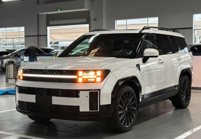 Hyundai Santa Fe ưu đ&atilde;i &ldquo;sập s&agrave;n&rdquo; th&aacute;ng 9/2026, đua tranh Ford Everest, Mazda CX-8