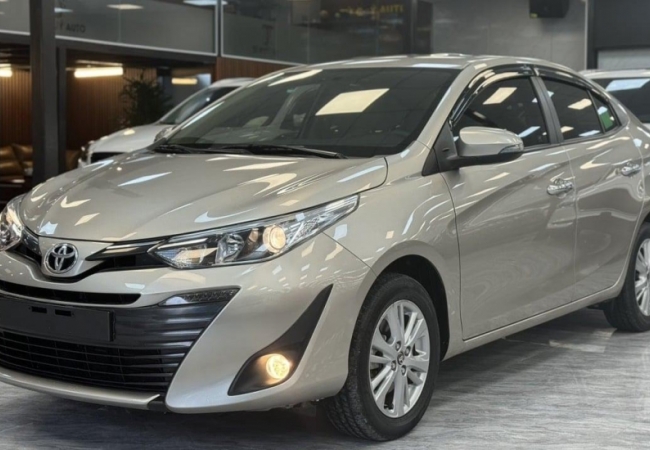 Mua &ocirc; t&ocirc; cũ tầm gi&aacute; 300 triệu đồng: Ngo&agrave;i Toyota Vios v&agrave; Honda City, xe n&agrave;o đ&aacute;ng chọn?