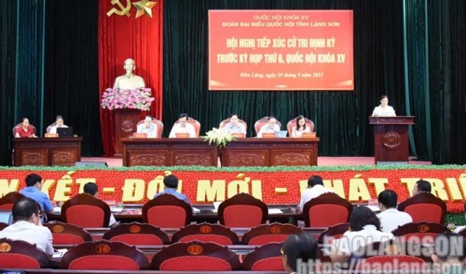 Đoàn Đại biểu Quốc hội tỉnh tiếp xúc cử tri tại huyện Hữu Lũng