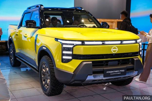 Nissan trình làng đàn anh Navara: Chạy điện 135km, có thể về Việt Nam? - 1
