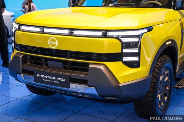 Nissan trình làng đàn anh Navara: Chạy điện 135km, có thể về Việt Nam? - 5