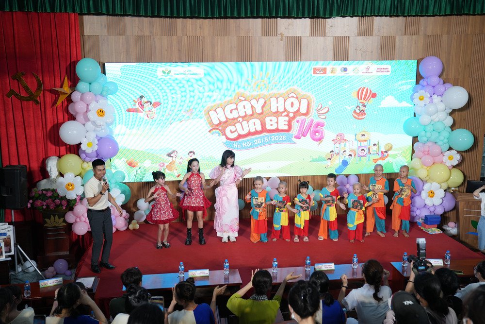 Ngày 1/6 trong bệnh viện: Giữ trọn tuổi thơ cho những “chiến binh nhí” - Báo và Phát thanh, Truyền hình Lạng Sơn
